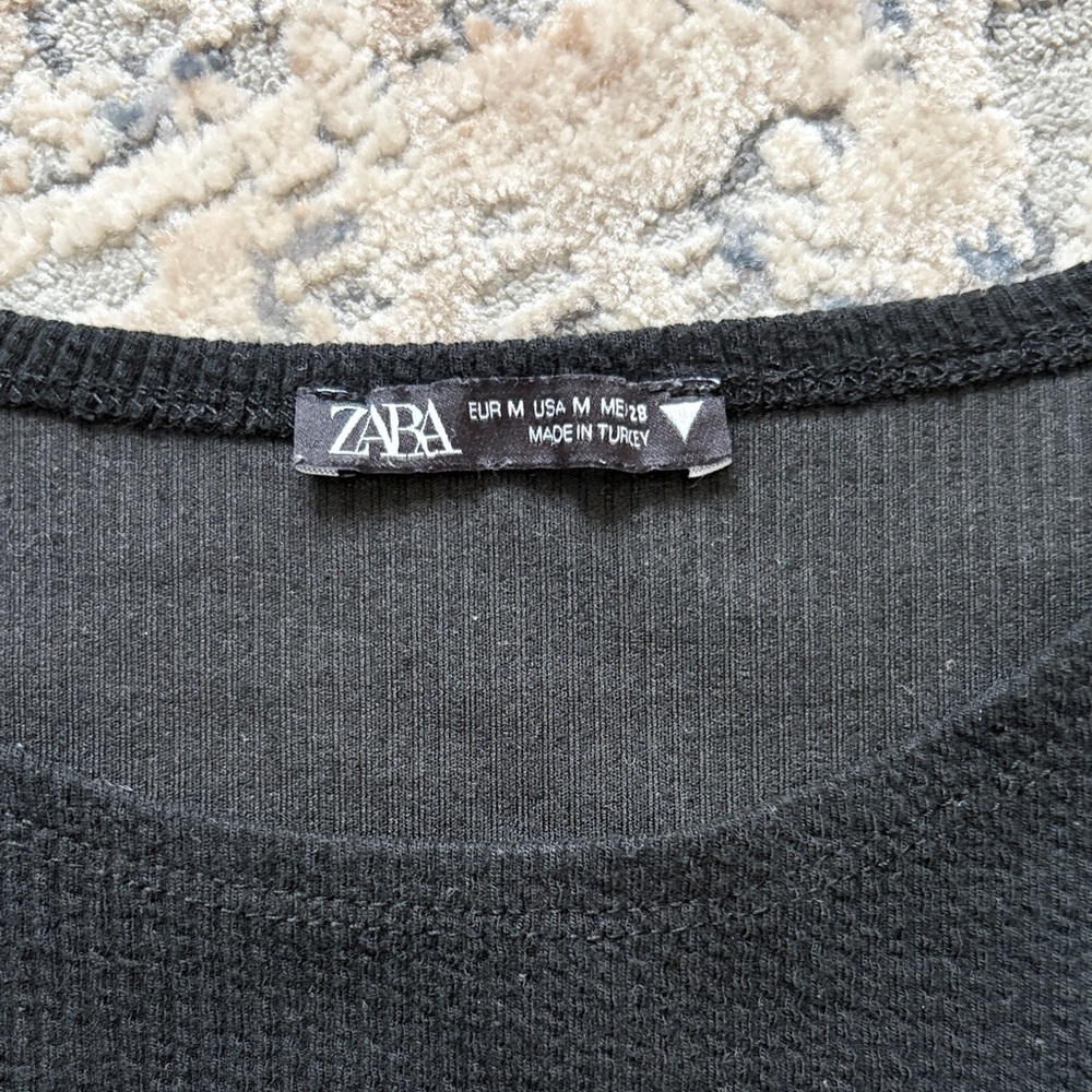 Zara Classic Black Ribbed Top - Picture 2 of 2